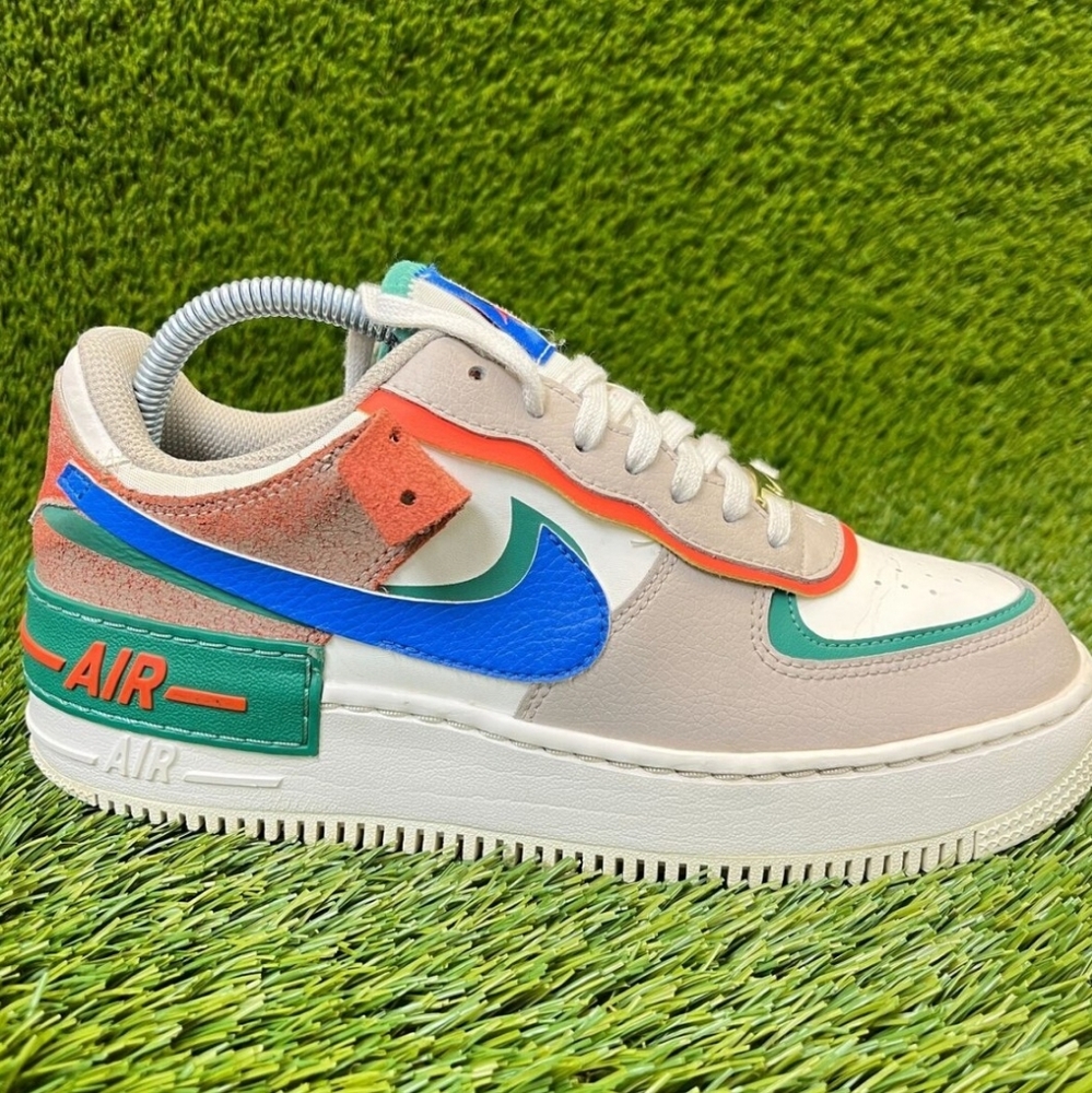 Nike Women's Multicolor Low-Top Sneakers - Blue, Green, Orange, Beige